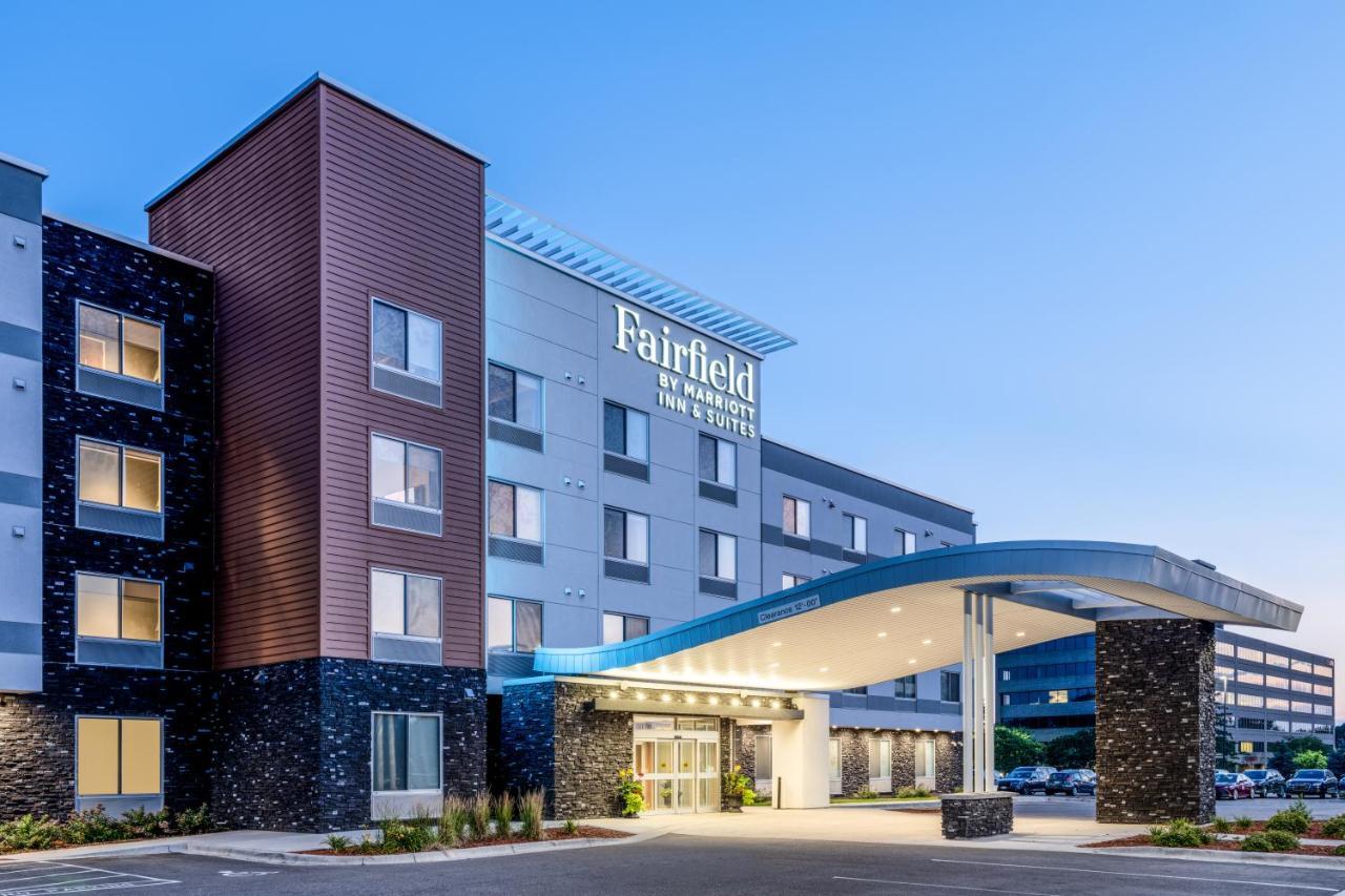 Fairfield Inn & Suites Minneapolis North Brooklyn Center Buitenkant foto