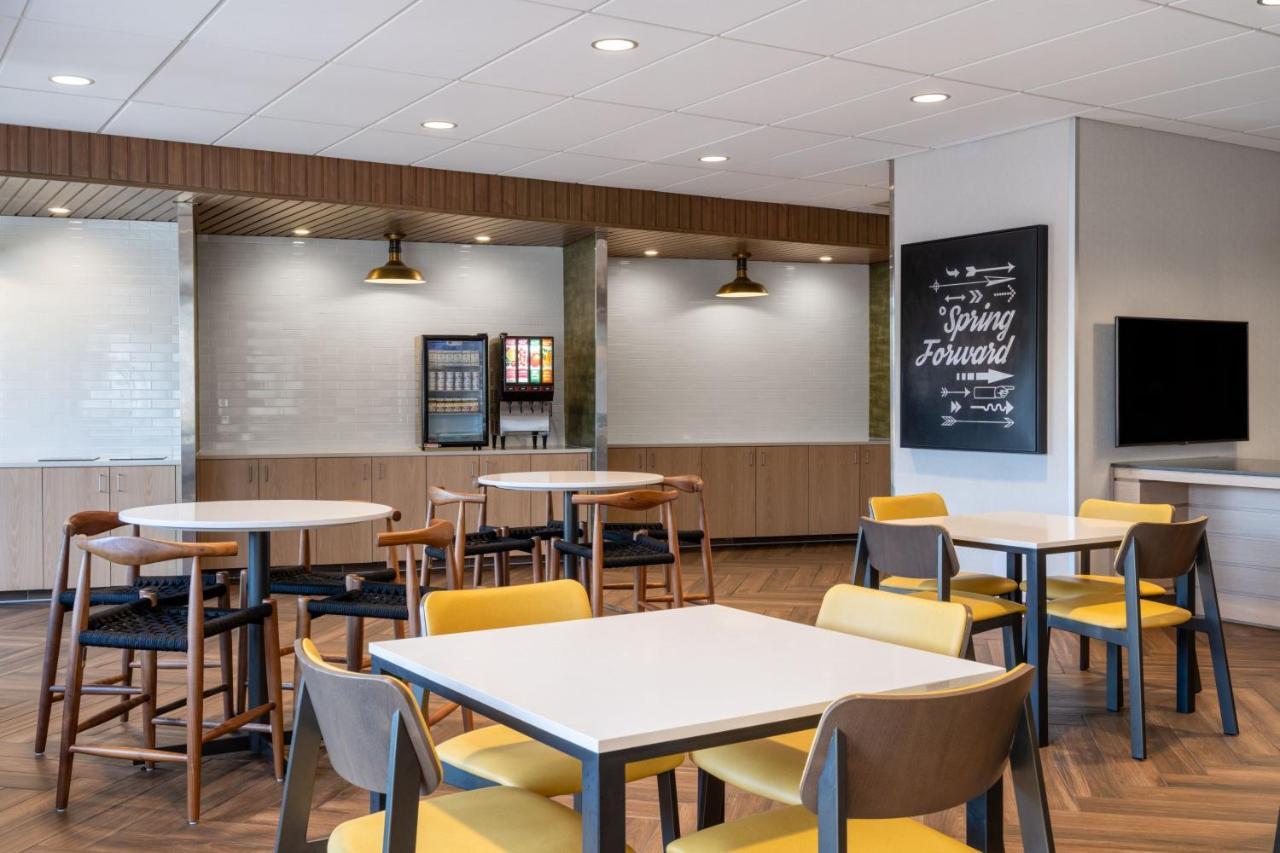 Fairfield Inn & Suites Minneapolis North Brooklyn Center Buitenkant foto